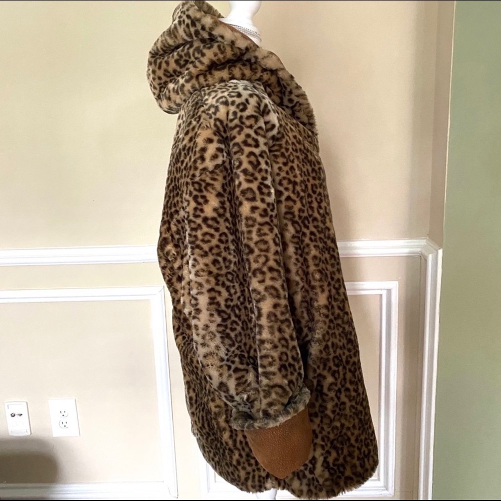 VINTAGE Leopard Suede and Faux Fur Coat - Picture 3 of 13